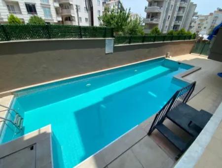 Zentral Gelegene Kelepir 2 1 Pool Wohnung Zum Verkauf In Didim