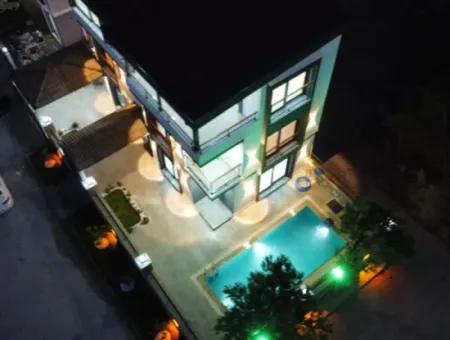 Zu Verkaufen In Didim Efeler 4 1 Villa Mit Separatem Küchenpool