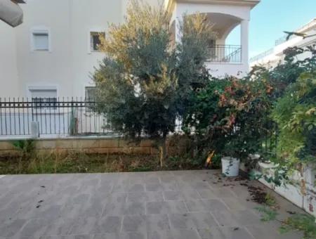 4 Zimmer Villa Zu Verkaufen In Didim Efeler Nachbarschaft