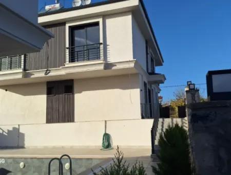 3 1 Villa Mit Pool Zum Verkauf In Didim Hisar Nachbarschaft