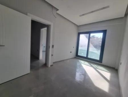 Brandneue 2 1 Wohnung In Einem Komplex Mit Pool Zum Verkauf In Der Nachbarschaft Von Didim Altinkum