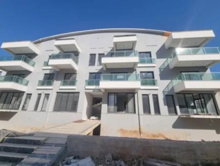 Brandneue 2 1 Wohnung In Einem Komplex Mit Pool Zum Verkauf In Der Nachbarschaft Von Didim Altinkum