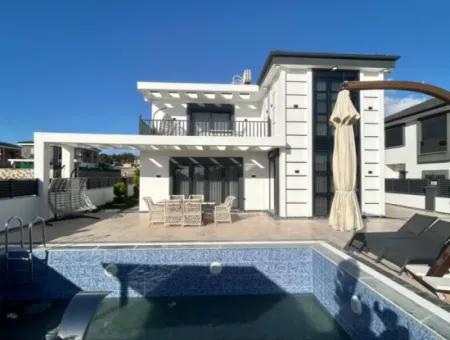 Vip Villa 4 1 Freistehende Villa Mit Separater Küche Ultra Luxus Pool Zum Verkauf In Didim Efeler