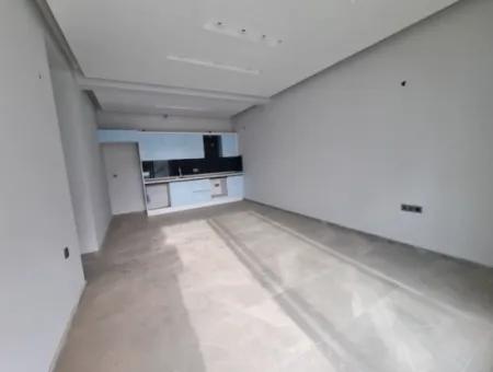 Brandneue 2 1 Wohnung In Einem Komplex Mit Pool Zum Verkauf In Der Nachbarschaft Von Didim Altinkum