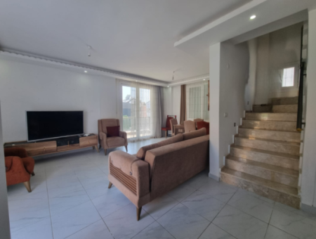 Urgent - 3 Bedroom Furnished Villa With Pool  In Didim Altinkum