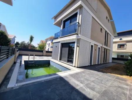 4 Bedroom  Detached Villa For Sale In Altınkum Didim