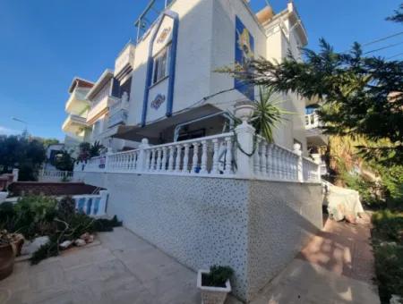 4 Bedroom Detached Villa With Pool In Didim Camlik Neighborhood