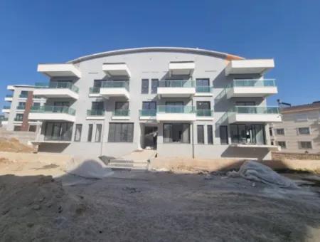 Brand New 2 Bedroom Apartment  With Pool  In Didim Altinkum Mah