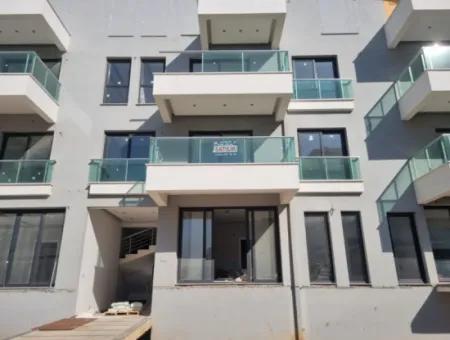 Brand New 2 Bedroom Apartment  With Pool  In Didim Altinkum Mah