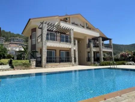 3 1 Villa For Sale In Didim Akbukte