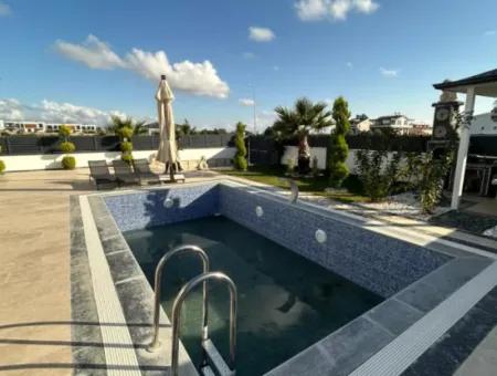 Luxury  4 Bedroom Villa  In Didim Efeler