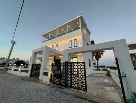 4 1 Villa With Private Pool Around The Corner In Didim Efeler Neighborhood