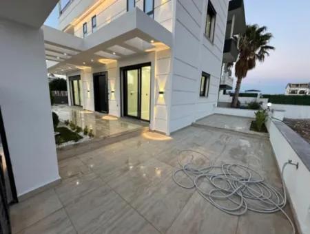 4 1 Villa With Private Pool Around The Corner In Didim Efeler Neighborhood