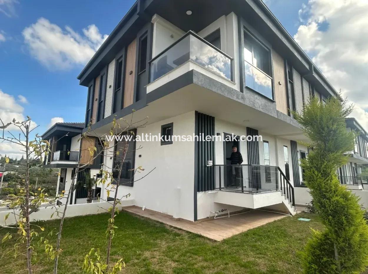 Didim Hisar Mahallesinde Satılık  5+1 Havuzlu Villa