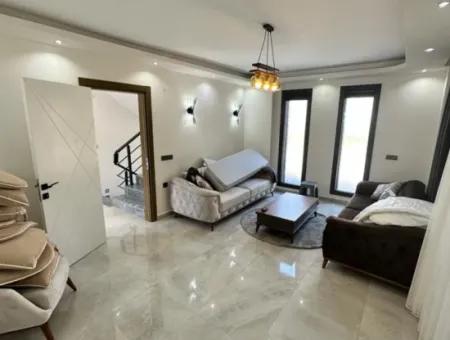 Didim Hisarda Satılık 3+2 Havuzlu Eşyalı Villa