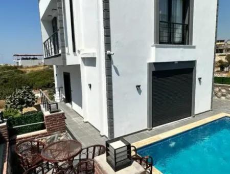 Didim Hisarda Satılık 3+2 Havuzlu Eşyalı Villa