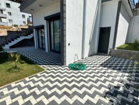 Didim Hisarda Satılık 3+2 Havuzlu Eşyalı Villa