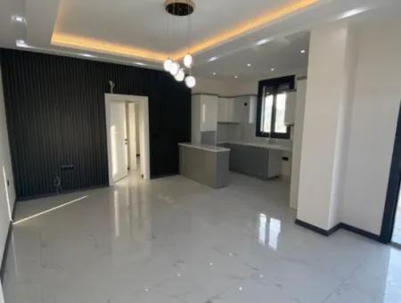 Didim Çamlık Mahallesinde Satılık 3+1 Havuzlu Müstakil Girişli Villa