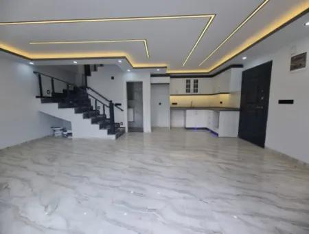 Didim Hisar Mahallesinde Satılık 3+1 Ön Cephe Havuzlu Sıfır Villa