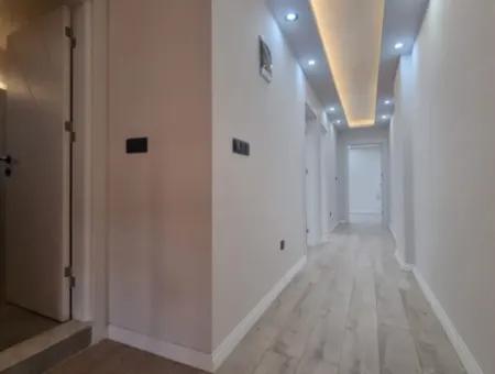 Didim Hisar Mahallesinde Satılık  Site İçerisinde 3+1 Havuzlu Villa