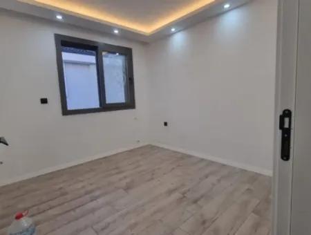 Didim Hisar Mahallesinde Satılık  Site İçerisinde 3+1 Havuzlu Villa