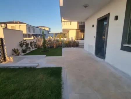 Didim Hisar'da  Satılık  Site İçerisinde Lüks 3+1 Havuzlu Villa