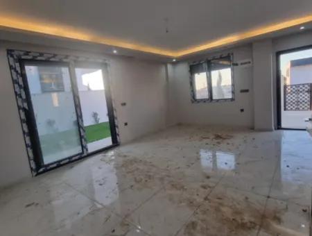 Didim Hisar'da  Satılık  Site İçerisinde Lüks 3+1 Havuzlu Villa