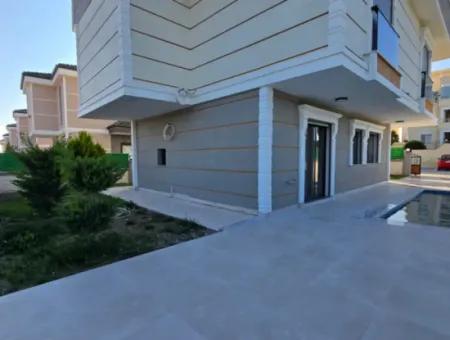 Didim Altınkum Mavişehirde Satılık 4+1 Müstakil Villa, Ev