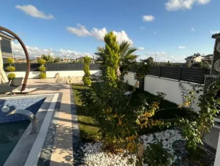 Vip Villa Didim Efeler’de Satılık 4+1 Ayrı Mutfaklı Ultra Lüks Havuzlu Müstakil Villa