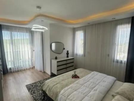 Didim Hisar Mahallesinde Satılık  5+1 Havuzlu Villa